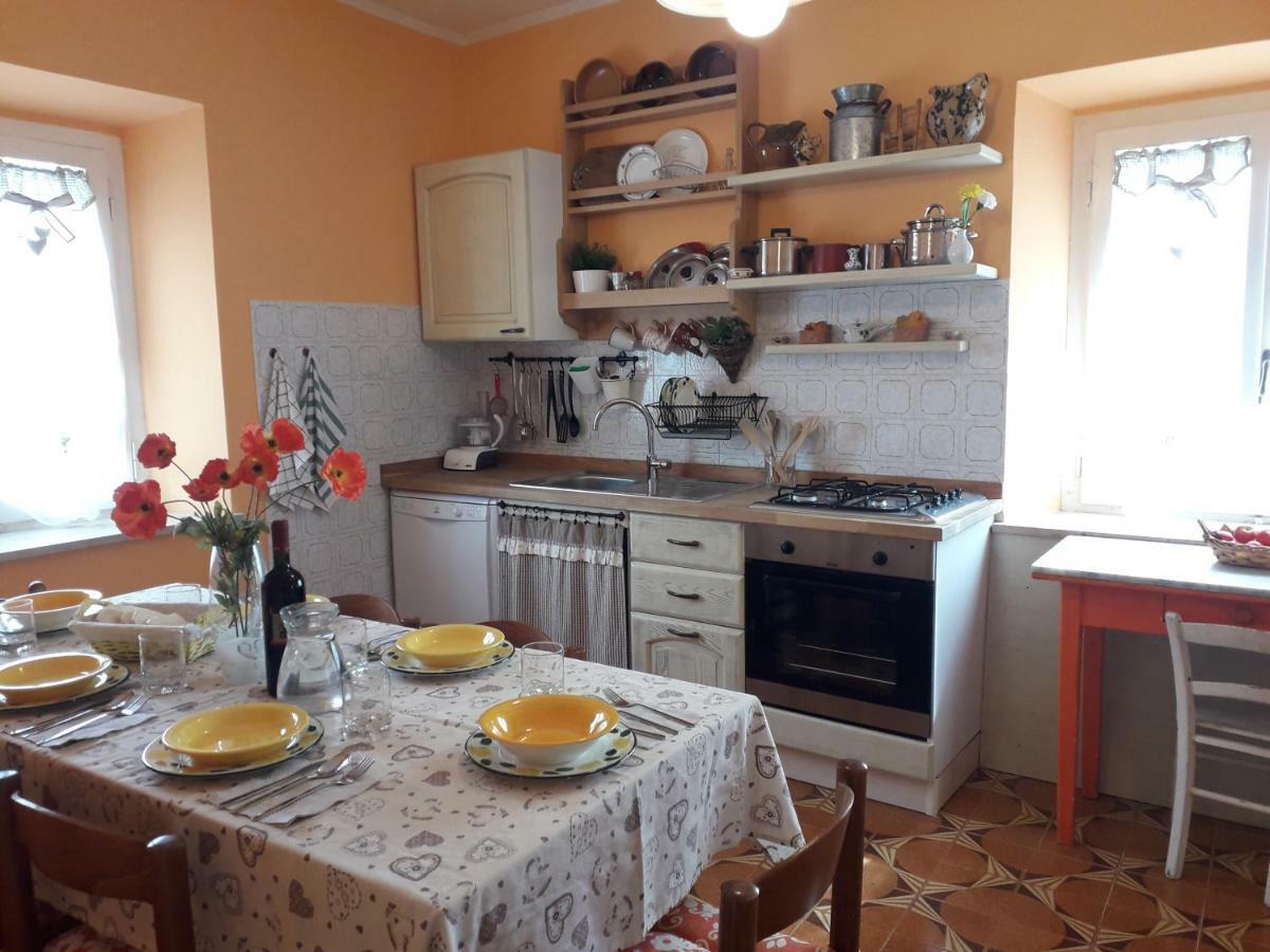Alle Preci Country House Santa Restituta ภายนอก รูปภาพ